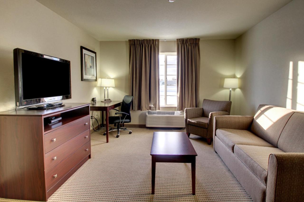 Cobblestone Hotel & Suites - Beulah Room photo